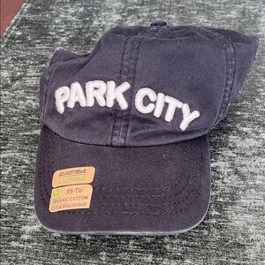 Park City Embroidered Baseball Cap - Black